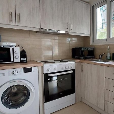 Cozy Apartment In Nea Smyrni Athen Exterior foto